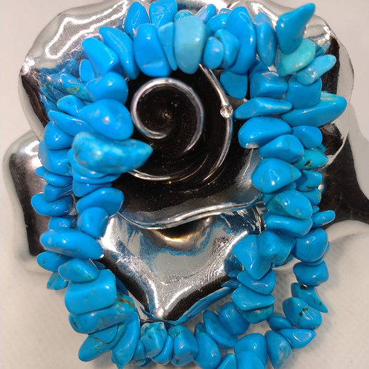 BLUE HOWLITE CHIPS